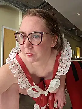 littlelustlamb online show from 02.21.25