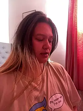 Snapshot of Ari_Martin chatting on 02.06.25 Ari Martin online show from 02.06.25