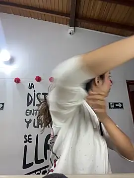 Snapshot of little-Emma chatting on 09.18.25 little-Emma online show from 09.18.25