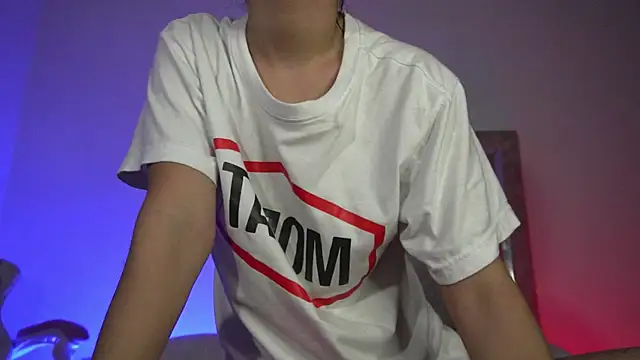 little-Emma online show from 07.03.26