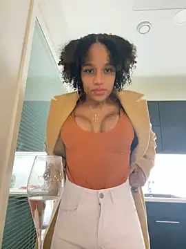 Black Dolll online show from 12.31.24