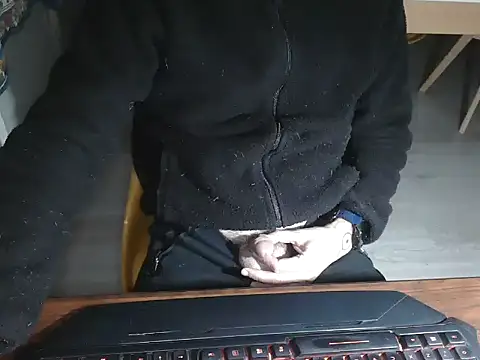 Snapshot of Adri_gard chatting on 12.05.24 Adri gard online show from 12.05.24