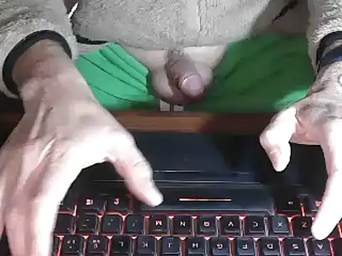 Snapshot of Adri_gard chatting on 03.03.25 Adri gard online show from 03.03.25