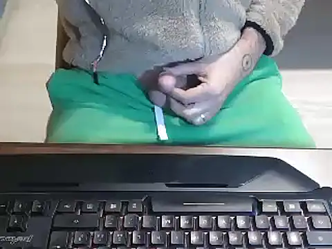 Snapshot of Adri_gard chatting on 03.21.25 Adri gard online show from 03.21.25