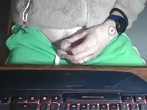 Snapshot of Adri_gard chatting on 03.22.25 Adri gard online show from 03.22.25