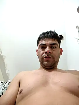 Snapshot of Pija22ctM chatting on 10.25.25 Pija22ctM online show from 10.25.25