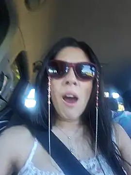 Snapshot of Reinacatchile chatting on 02.01.25 Reinacatchile online show from 02.01.25