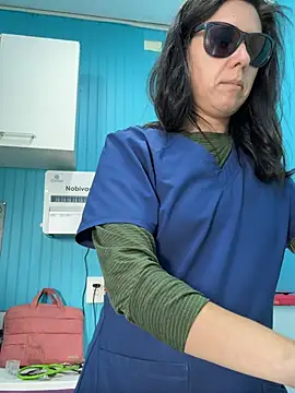 Reinacatchile online show from 02.05.26