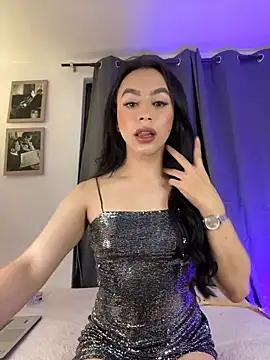 Snapshot of Vonmodel1 chatting on 01.01.25 Vonmodel1 online show from 01.01.25