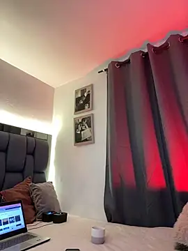 Snapshot of Vonmodel1 chatting on 01.06.25 Vonmodel1 online show from 01.06.25