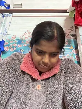 Snapshot of Beauty-queen chatting on 01.08.25 Beauty-queen online show from 01.08.25