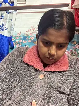 Snapshot of Beauty-queen chatting on 01.11.25 Beauty-queen online show from 01.11.25