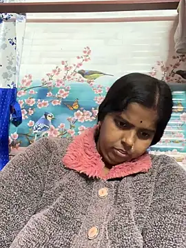 Snapshot of Beauty-queen chatting on 01.23.25 Beauty-queen online show from 01.23.25