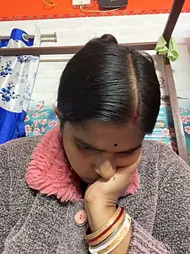 Snapshot of Beauty-queen chatting on 01.26.25 Beauty-queen online show from 01.26.25