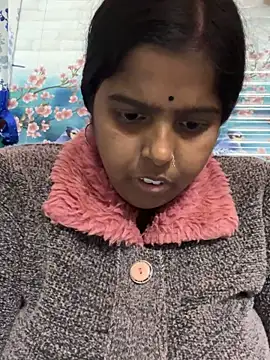 Snapshot of Beauty-queen chatting on 01.29.25 Beauty-queen online show from 01.29.25