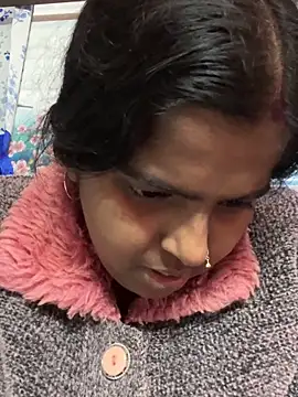 Snapshot of Beauty-queen chatting on 02.12.25 Beauty-queen online show from 02.12.25