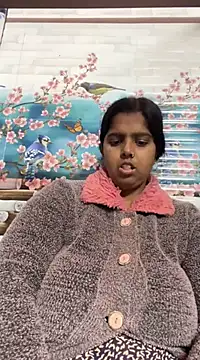 Snapshot of Beauty-queen chatting on 02.20.25 Beauty-queen online show from 02.20.25