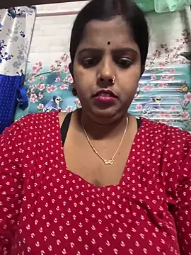 Snapshot of Beauty-queen chatting on 03.22.25 Beauty-queen online show from 03.22.25