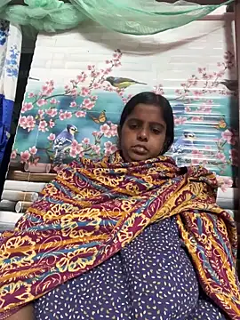 Beauty-queen online show from 11.20.25