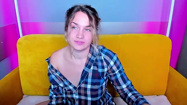 Milka Blond online show from 10.21.25