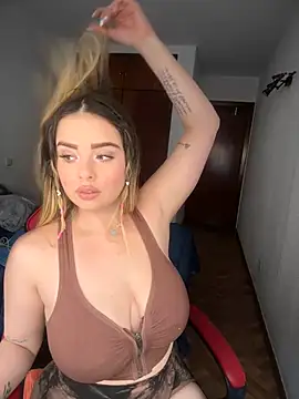 Alirawrz online show from 12.19.24