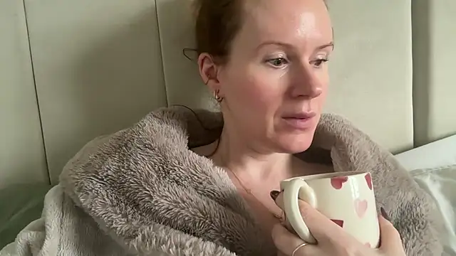 redheadrosie69 online show from 02.18.26