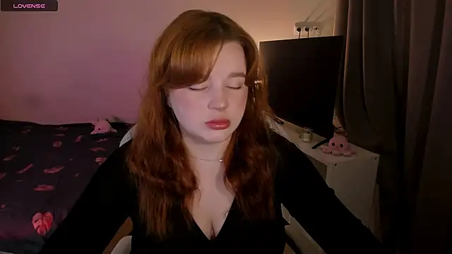 Snapshot of _Lisa_x chatting on 12.02.24 Lisa x online show from 12.02.24