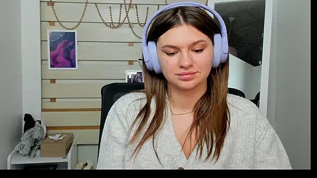Snapshot of Josephine_Kiss chatting on 01.21.25 Josephine Kiss online show from 01.21.25