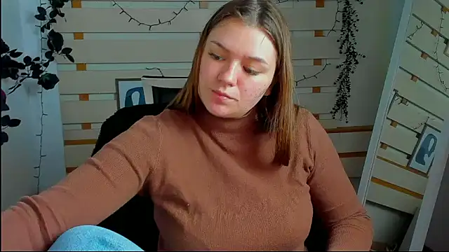 Josephine Kiss online show from 04.18.26