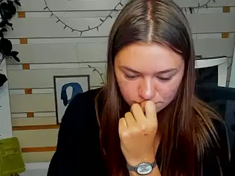 Josephine Kiss online show from 06.23.26