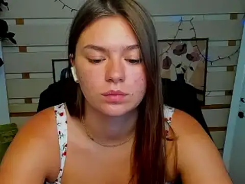 Josephine Kiss online show from 06.24.26