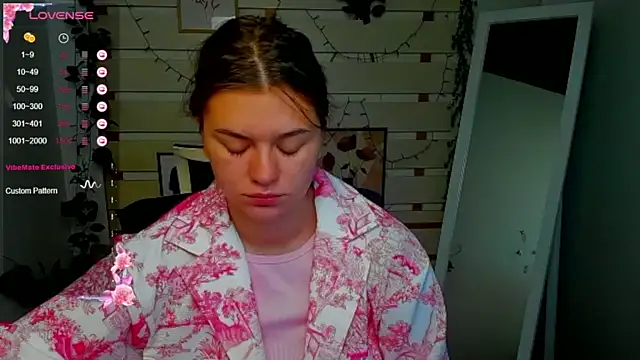Josephine Kiss online show from 07.29.26