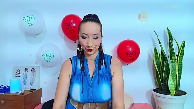 miss-leyla online show from 03.19.25