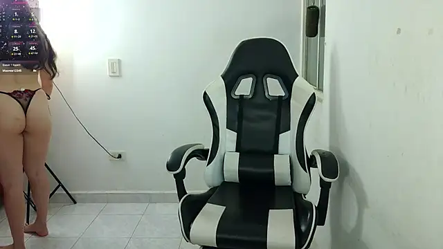 livgomez online show from 02.28.26