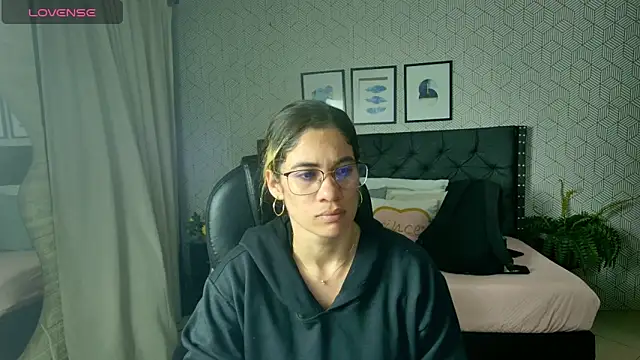 sussy  stone online show from 01.07.25