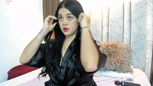 tifany  ross online show from 02.10.25