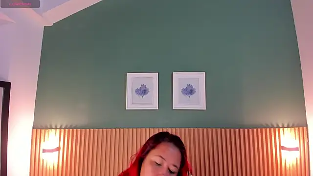  anavictoria  online show from 01.18.25