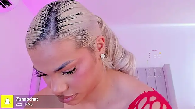 Shelynna azzul online show from 11.11.25