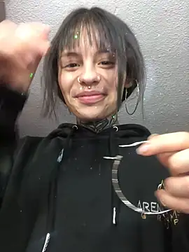 Tifanny Sweett online show from 10.03.25