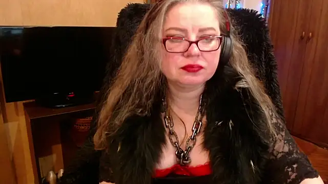 Miss Tress online show from 12.27.24