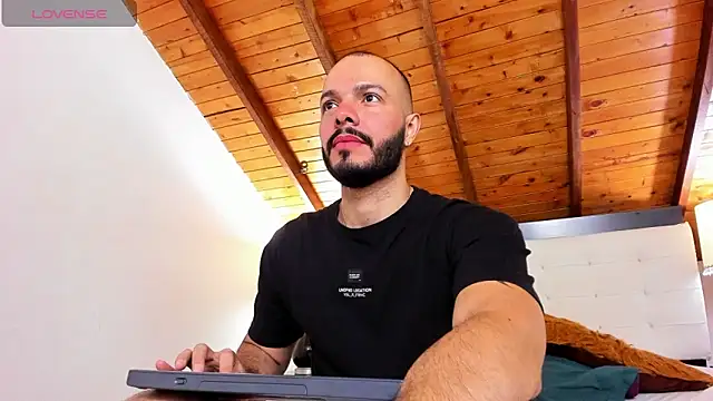 Tom Bailey online show from 09.17.25