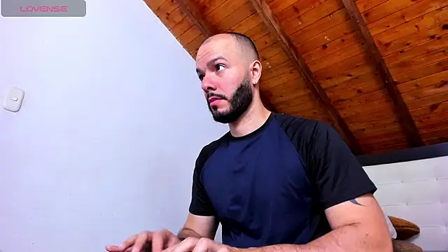 Tom Bailey online show from 04.14.26