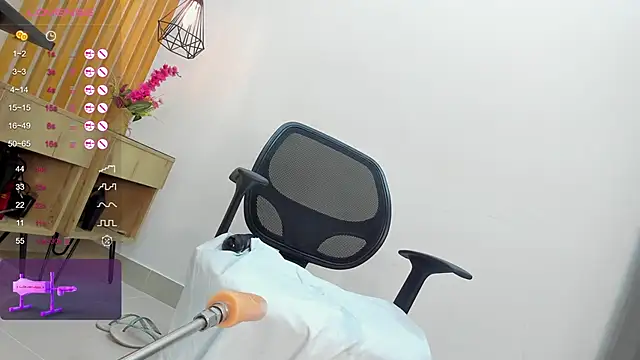 AllisonRoberts  online show from 12.21.24