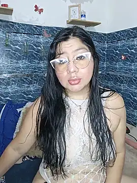 keterinjones--11 online show from 05.23.26