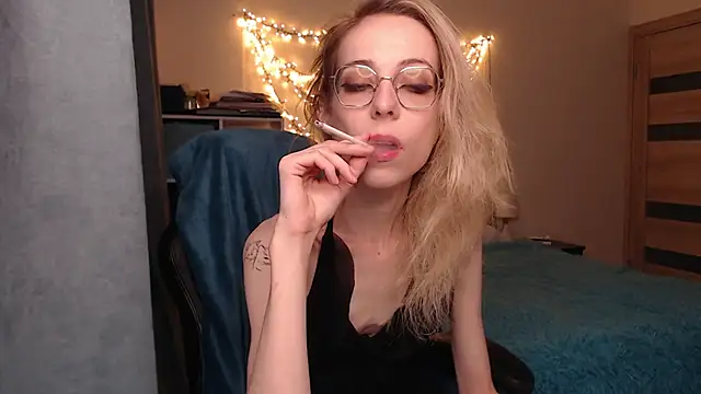 Snapshot of amber_quell_here chatting on 01.17.25 amber quell here online show from 01.17.25