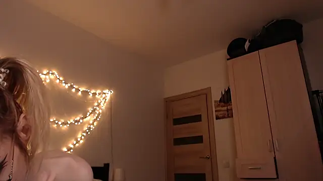 Snapshot of amber_quell_here chatting on 02.09.25 amber quell here online show from 02.09.25