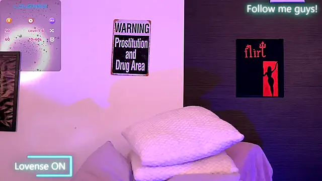 AriaVoss online show from 09.18.25