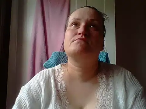 Snapshot of _squirty_cum_lady_ chatting on 02.15.25 squirty cum lady online show from 02.15.25