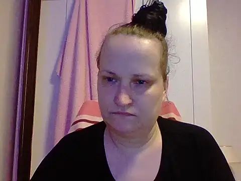 Snapshot of _squirty_cum_lady_ chatting on 02.23.25 squirty cum lady online show from 02.23.25