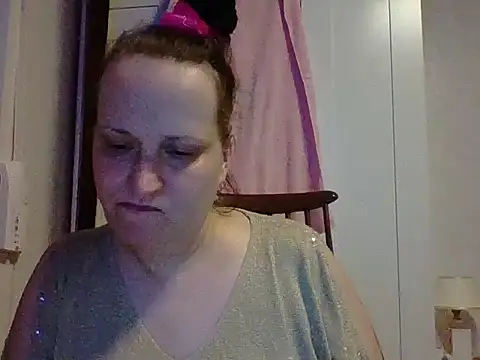 Snapshot of _squirty_cum_lady_ chatting on 02.25.25 squirty cum lady online show from 02.25.25